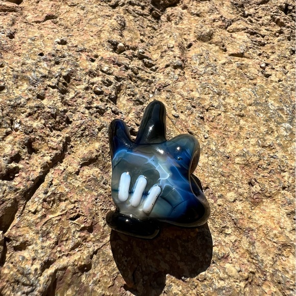 Mr. Dabbinport Mickey Hand Glass Pendant - Picture 4 of 6